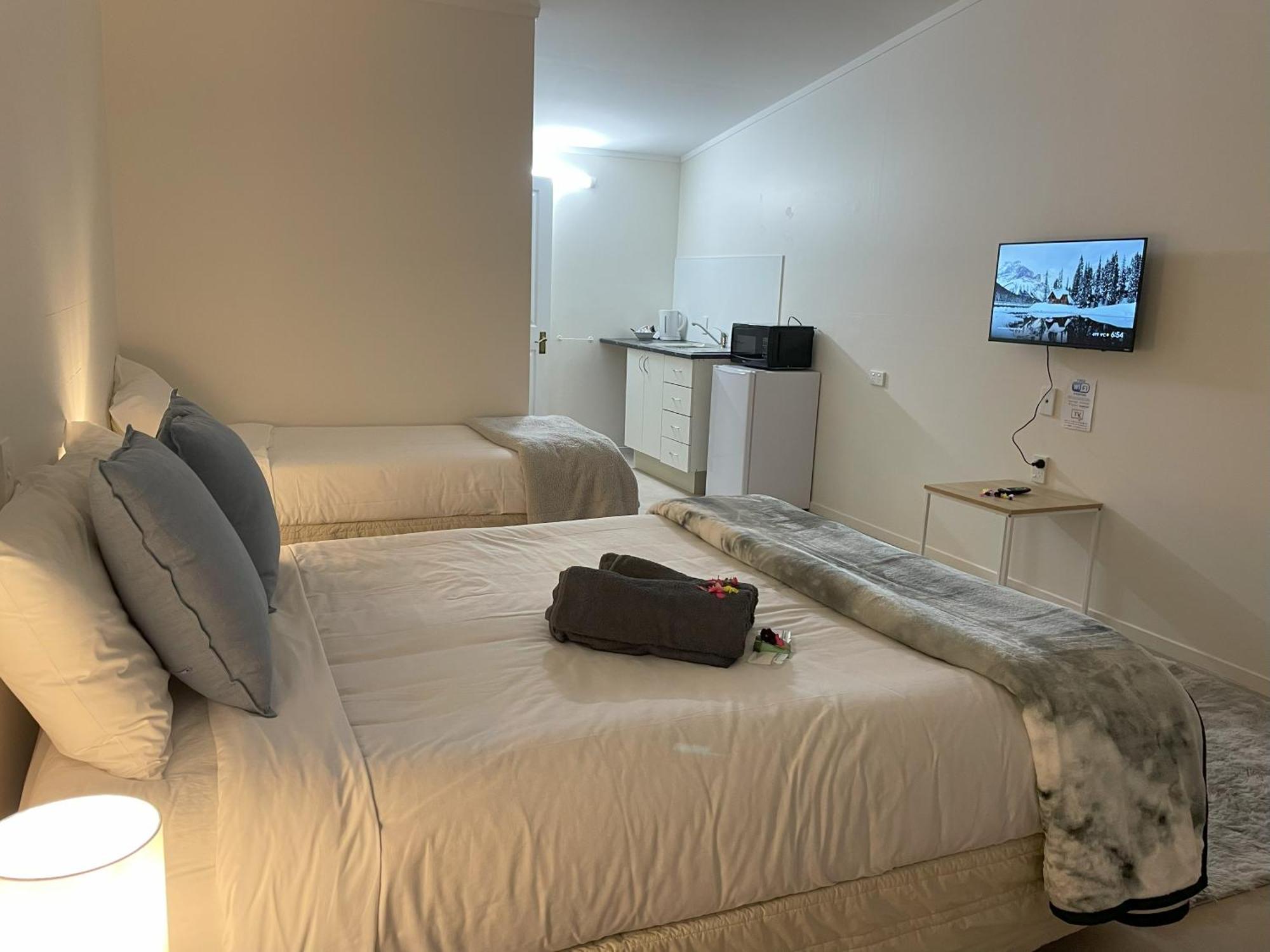 Tirau Motor Inn מראה חיצוני תמונה